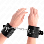 Polsini Imbottiti In Pelliccia Con Fori Quadri Neri E Cintura Nera Regolabile 17-29 Cm X 6 Cm - Kink - immagine 4