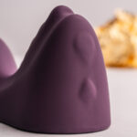 Vibratore Viola Ruby Glow Da Sedere - Rocks-Off - immagine 3